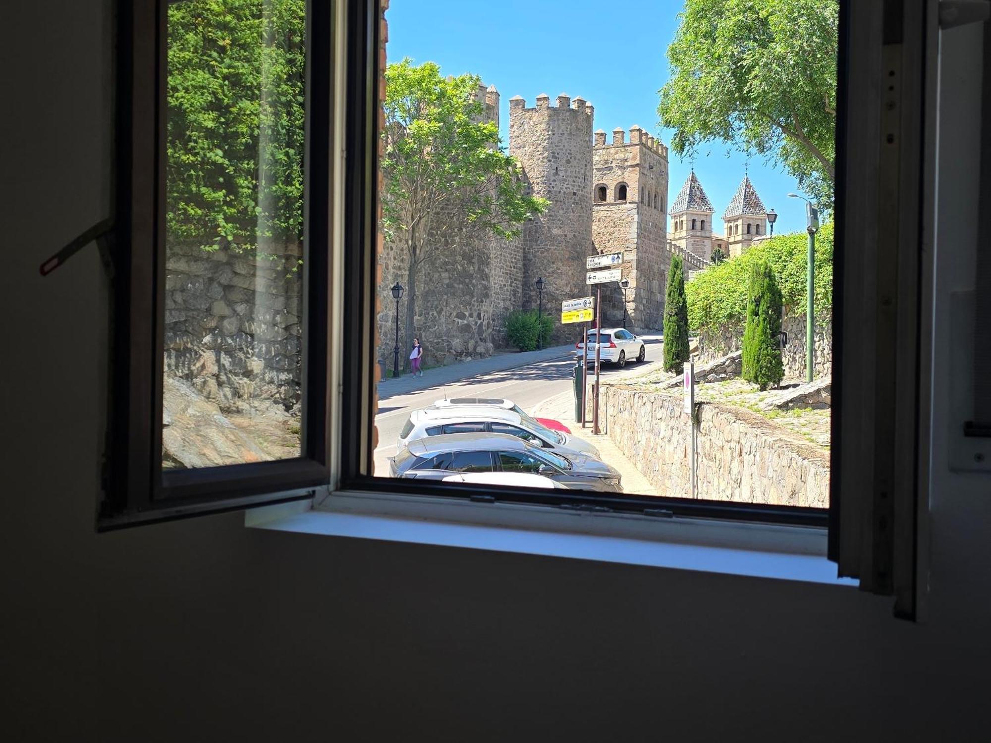 Puerta De Bisagra-Parking Gratis- Con 2 Habitaciones Toledo Buitenkant foto